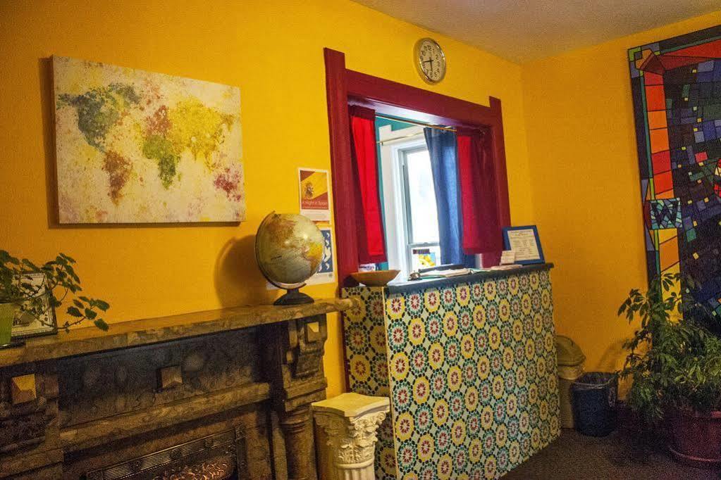 Hi - Madison Hostel ภายนอก รูปภาพ